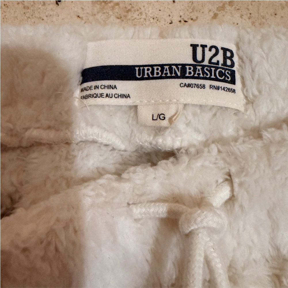 U2B Urban Basics Fuzzy Lounge Pants size Large - Picture 4 of 4